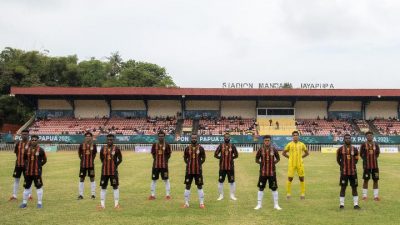 Kiper PON Papua Cetak Gol Lewat Tendangan Bebas