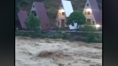 Sungai Pakkalolo Meluap, Banjir Terjang Bua Kabupaten Luwu