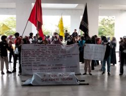 Mahasiswa Desak Kapolda Copot Kapolres Palopo