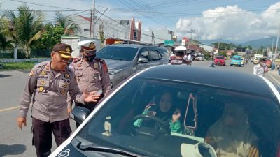 Antisipasi Omnicorn, Polres Luwu Utara Cek Kartu Vaksin Pengendara
