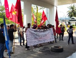 Kembali Demo di DPRD, Aliansi Demokrasi Desak Pengadaan Bus Sekolah