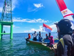 POSSI Luwu Utara Kibarkan Bendera Merah Putih di Dasar Laut Teluk Bone
