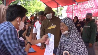 Warga Palopo Mulai Terima BLT dan Sembako