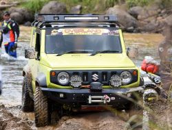 Potret Bupati Luwu Utara Jajal Jalur Offroad di Seko