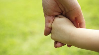 Cerita Warga Luwu Timur yang Ditetapkan Tersangka Usai Adopsi Anak Sahabatnya