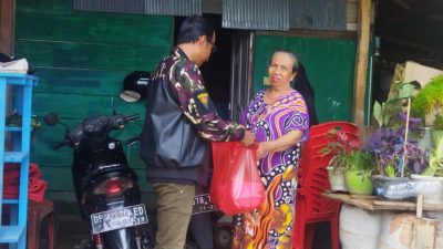 Peduli Warga Terdampak Banjir, Banser Palopo Bantu Bersihkan Rumah Warga dan Bagikan Makanan