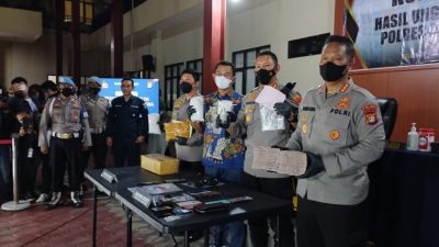 Irjen Pol Teddy Minahasa Resmi jadi Tersangka Kasus Narkoba