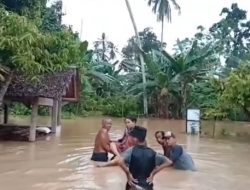 Alami Patah Tulang, Warga Dievakuasi Pakai Ban Saat Banjir Landa Palopo