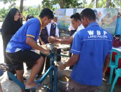 Sebagai Bekal Saat Habis Masa Tahanan, Warga Binaan Lapas Palopo Diberi Pelatihan Pembuatan Pakan Ikan