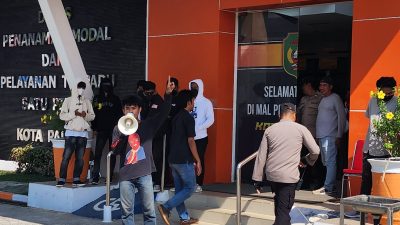 Diduga Tak Kantongi Izin Usaha, Mahasiswa Desak Indomaret 03 Ratulangi Ditutup