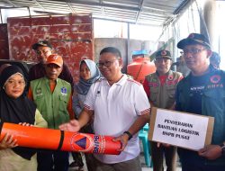 Pj Wali Kota Palopo Serahkan Bantuan Logistik ke Korban Banjir