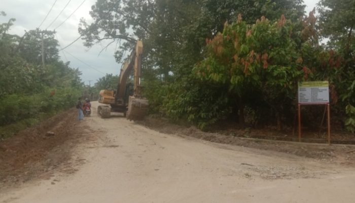 Proyek Jalan di Salubattang Palopo Diduga tak Sesuai Juknis, Warga: Baiknya Dihentikan