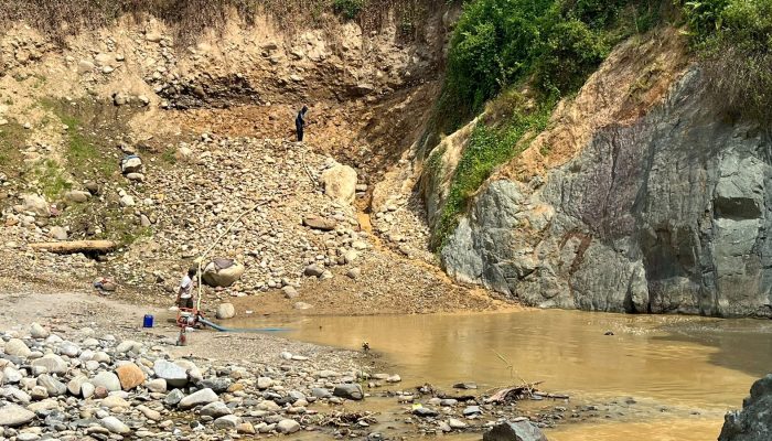 Polisi Tutup Tambang Emas Ilegal di Sungai Boting Palopo, Tiga Pekerja Diamankan