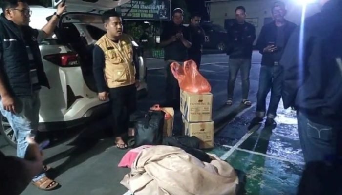 Mobil Penyalur Dana Saksi TPS Budiman-Akbar Digrebek Warga