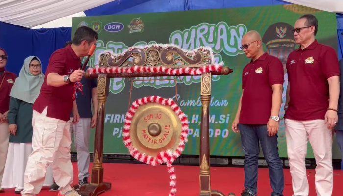 Pj Wali Kota Palopo Resmi Buka Festival Durian 2025