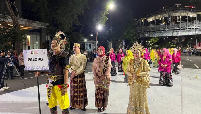 Pj Wali Kota Palopo Meriahkan Karnaval Budaya APEKSI 2025