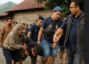 Usai Aniaya Pensiunan Polisi, Warga Luwu Sandera Orang Tuanya Demi Kabur dari Kejaran Polisi