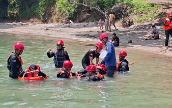PT Masmindo Dwi Area (MDA) kembali menggelar latihan bersama (Latber) kesiapsiagaan bencana, kali ini dengan fokus pada Water Rescue Handling atau teknik pertolongan di air.